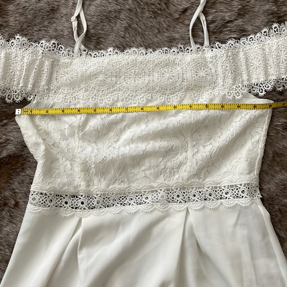 Francesca’s White Lace Bodice Off-the-Shoulder Mini Dress Small NWT - Picture 5 of 11